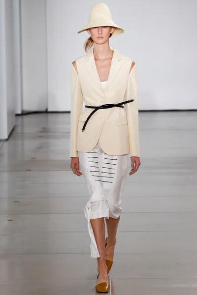 Look 1